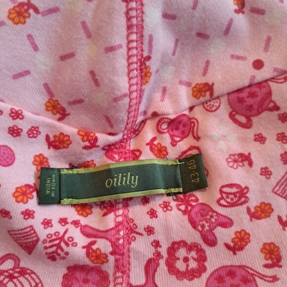 Oilily hat 43-46 & pants no tag both reversible pink & red EUC - Picture 4 of 4